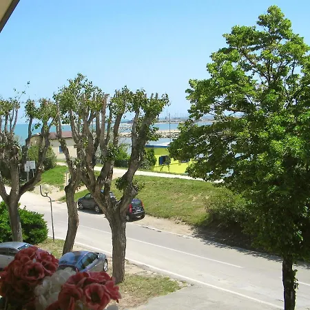 Villa Lauda B&B Rimini Exterior photo